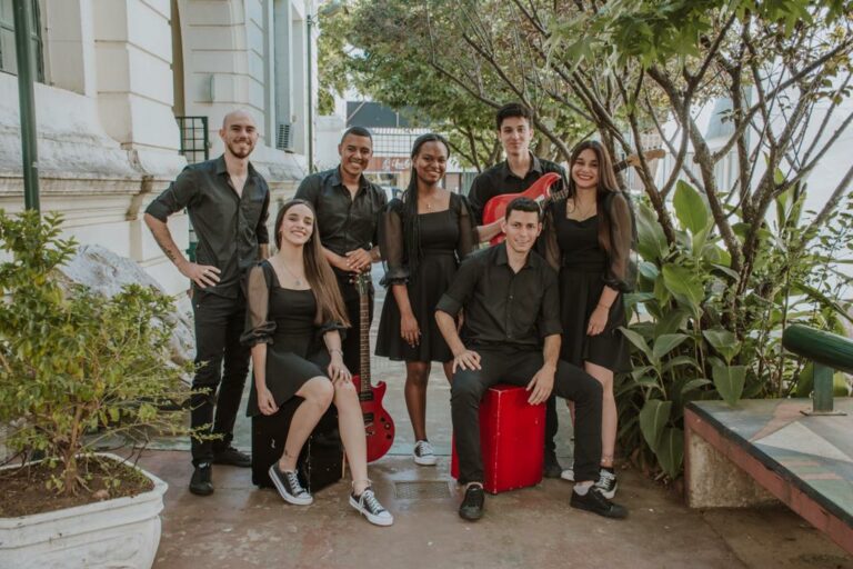 Lee más sobre el artículo Figari Band presente en el cierre de fin de año de ANEP