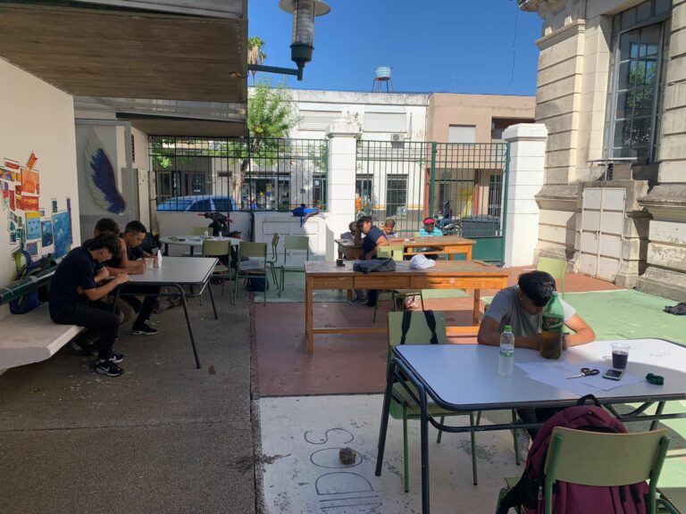 Lee más sobre el artículo FPB Técnicas Creativas: entusiasmo y creatividad en el inicio de clases