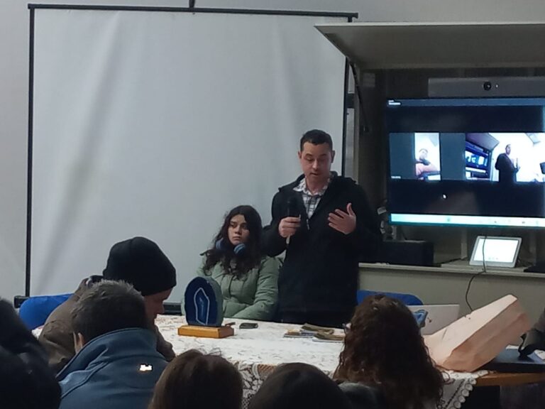 Lee más sobre el artículo Café Literario