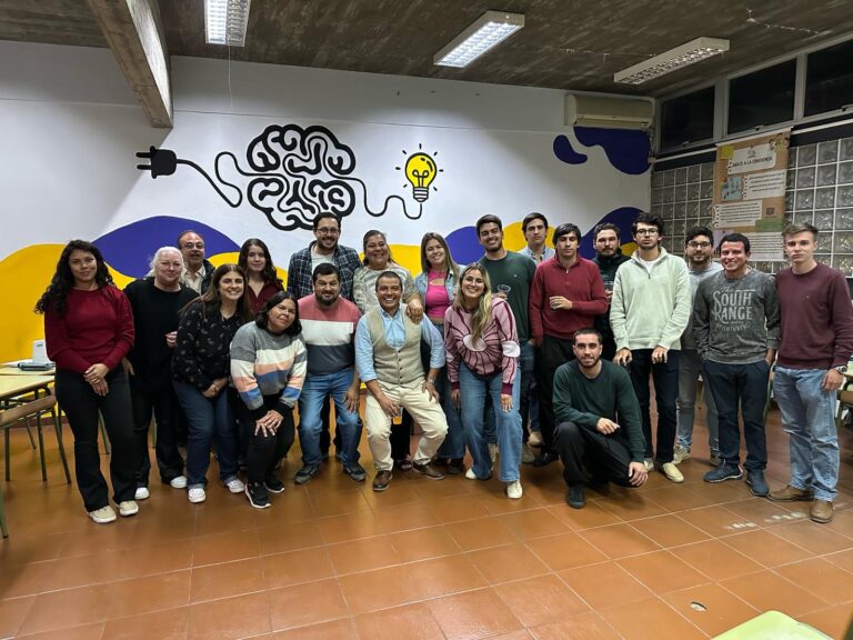 Lee más sobre el artículo Jornada de Intercambio Profesional: El Remate a Través de las Lentes